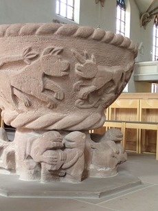 Fotograf: Jochen Ansel Romanischer Taufstein in Freudenstadt